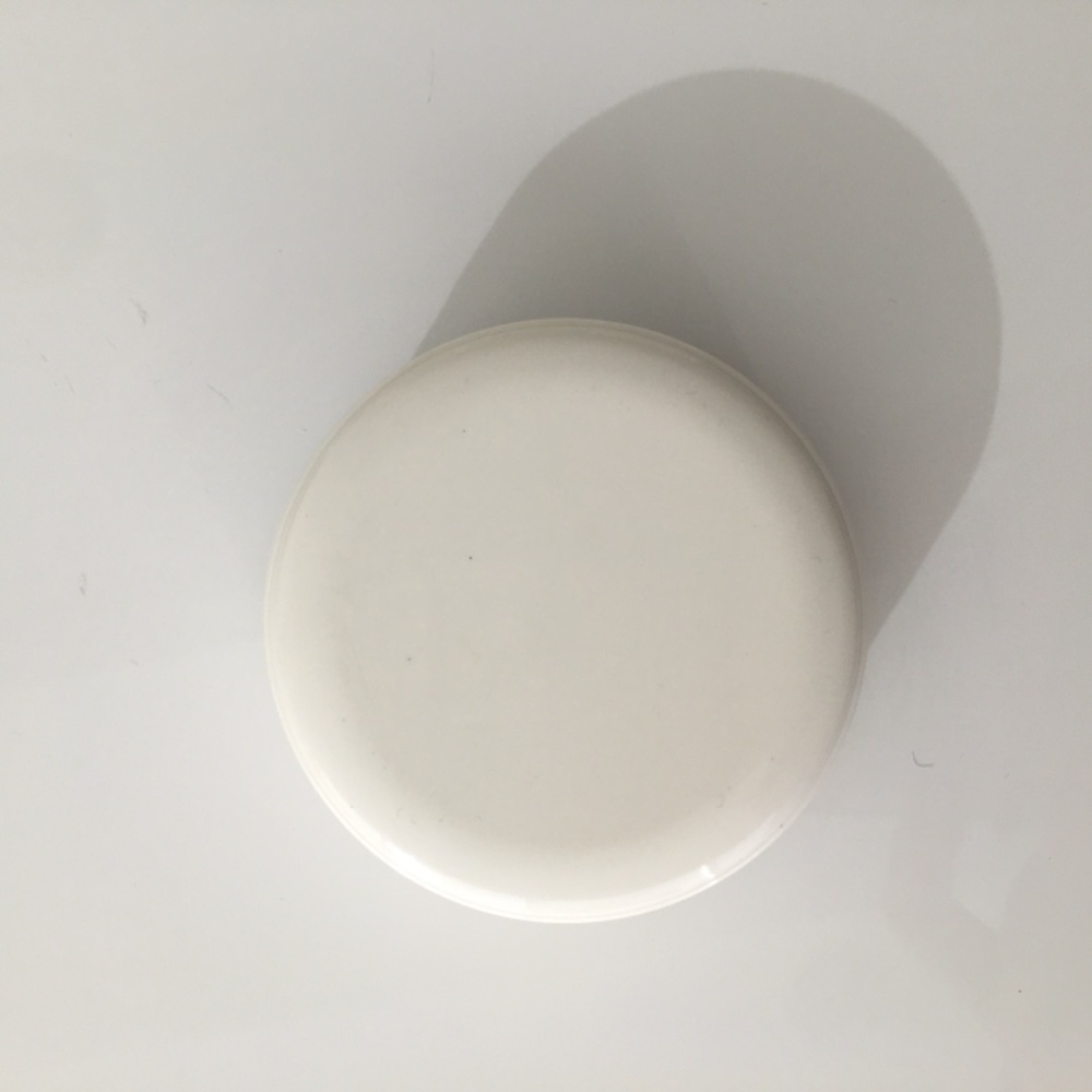 FASHIONABLE CASE FOR POWDER - Picture 2 of 6